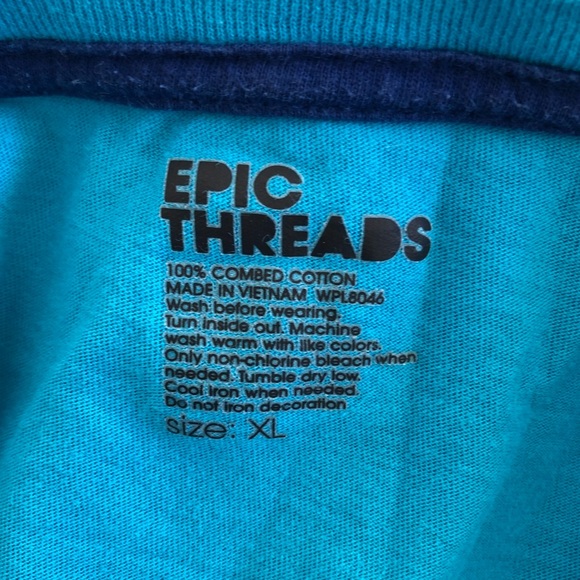 Epic Threads T - Picture 3 of 3